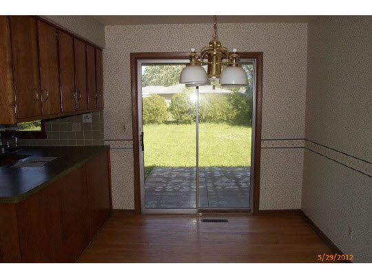 420 Rebecca Road Belvidere, IL 61008 - Photo 5 of 11