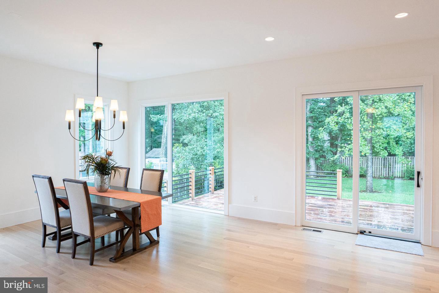 110 Tapawingo Road Southwest Vienna, VA 22180 - Photo 12 of 69 Dining area