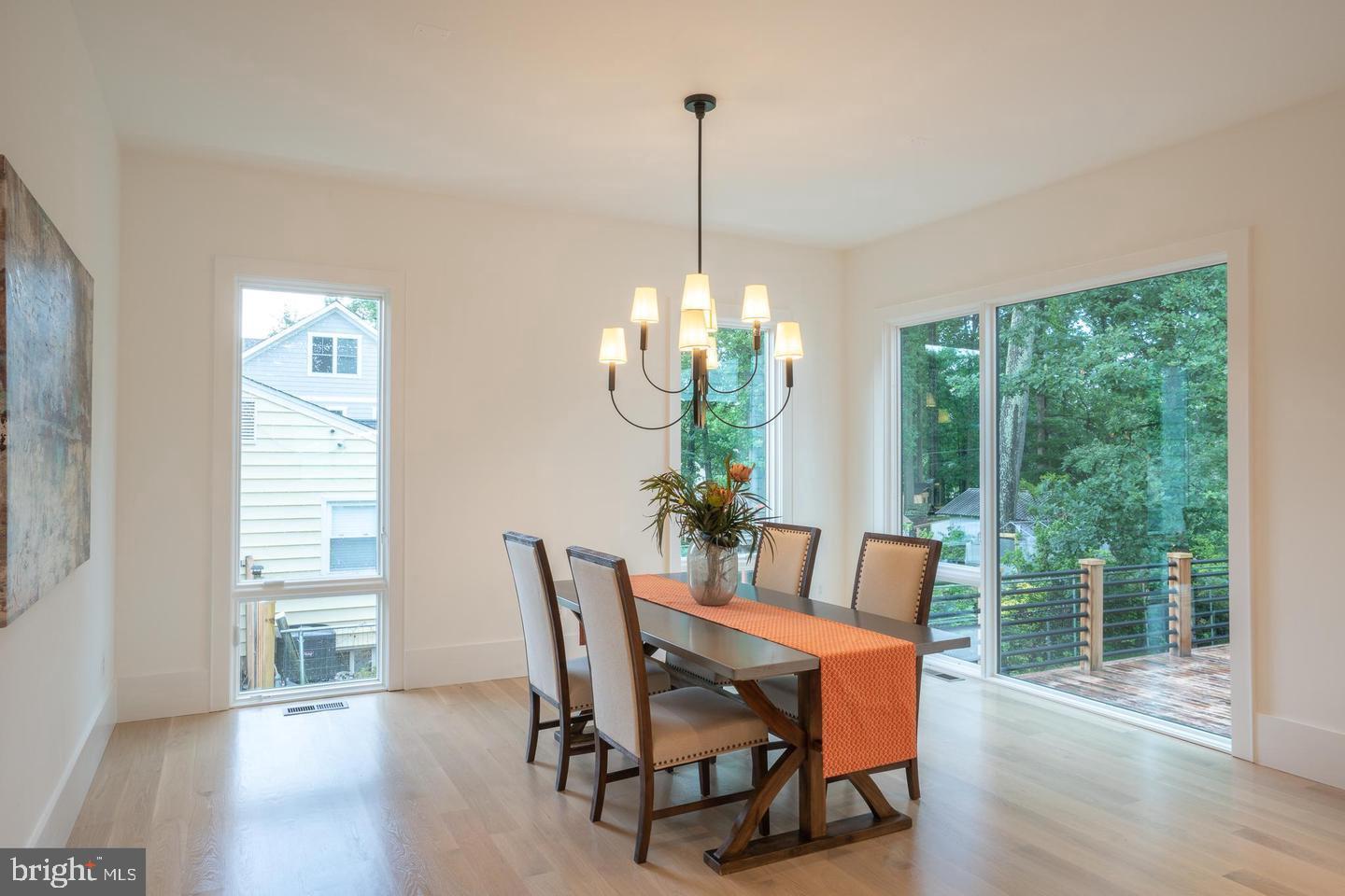 110 Tapawingo Road Southwest Vienna, VA 22180 - Photo 14 of 69 Dining area has beautiful windows