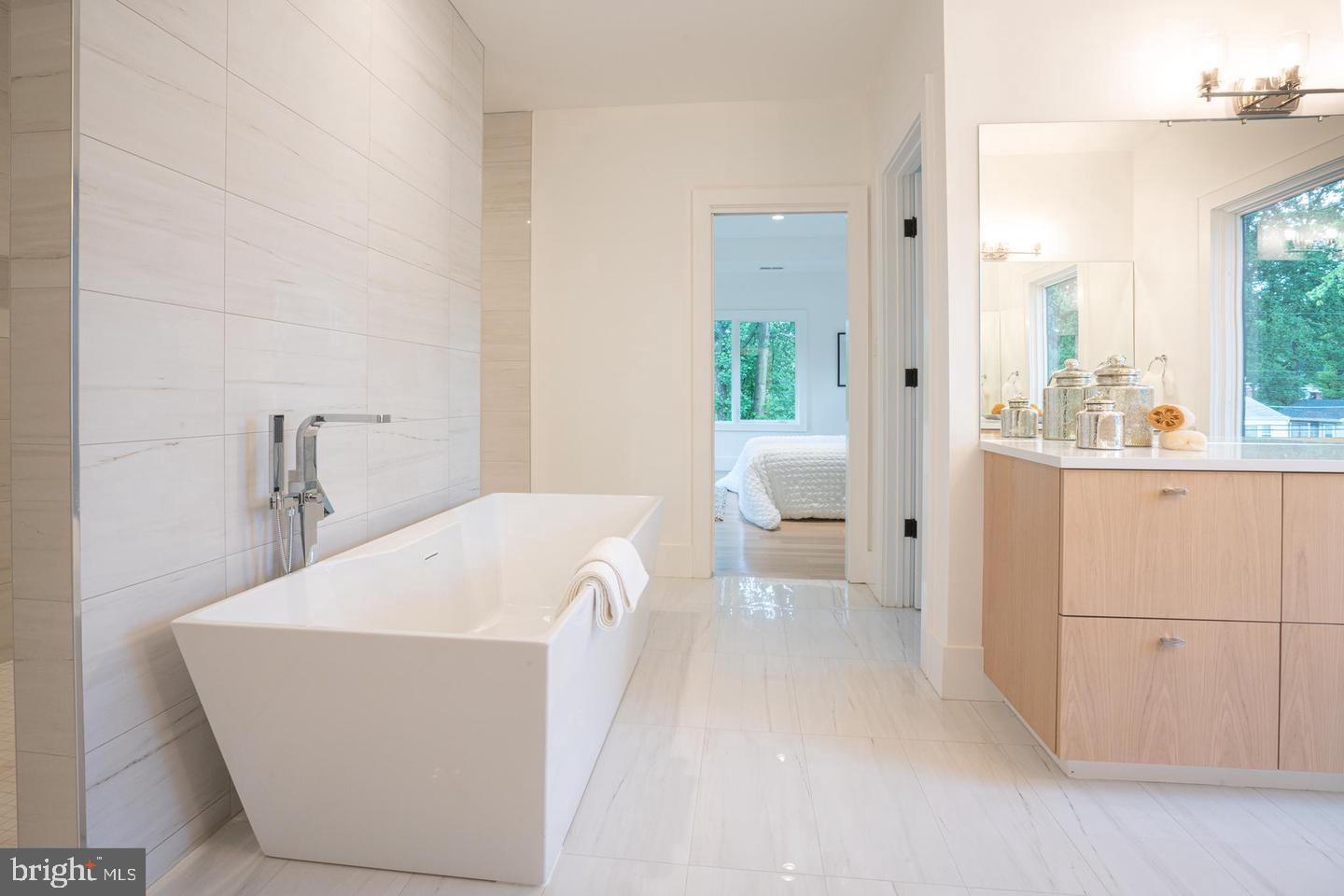 110 Tapawingo Road Southwest Vienna, VA 22180 - Photo 37 of 69 imagine soaking in this tub