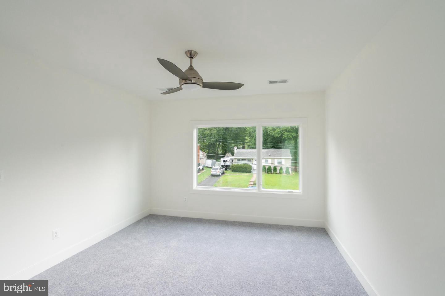 110 Tapawingo Road Southwest Vienna, VA 22180 - Photo 55 of 69 Upper level bedroom, carpet