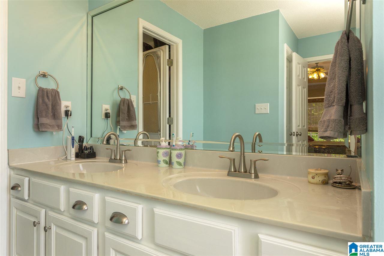 916 Arkadelphia Road Warrior, AL 35180 - Photo 20 of 49