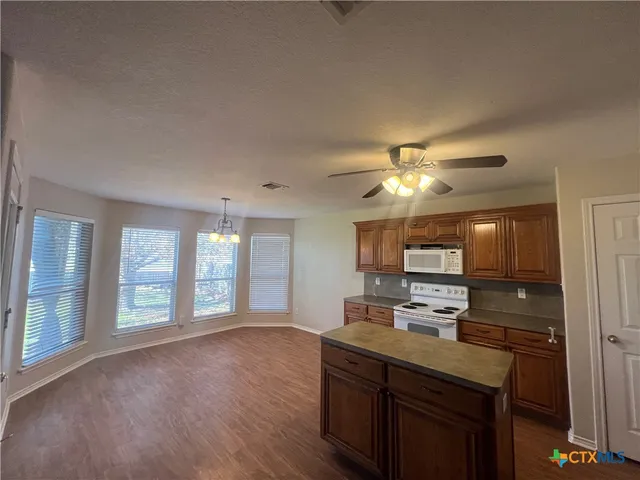 $1,795 | 2130 Jasons W Court, New Braunfels, TX 78130