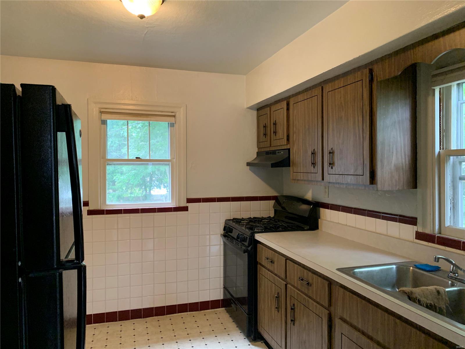 3315 North Hanley Road St. Louis, MO 63121 - Photo 8 of 21 Gallery Image 8