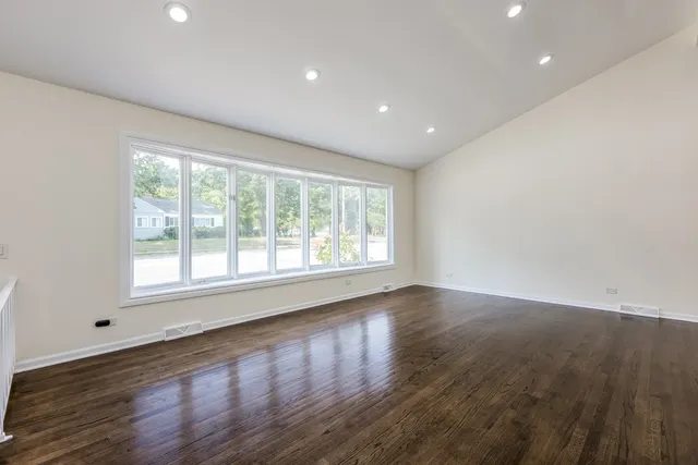 $499,900 | 8717 Gross Point Road, Skokie, IL 60077