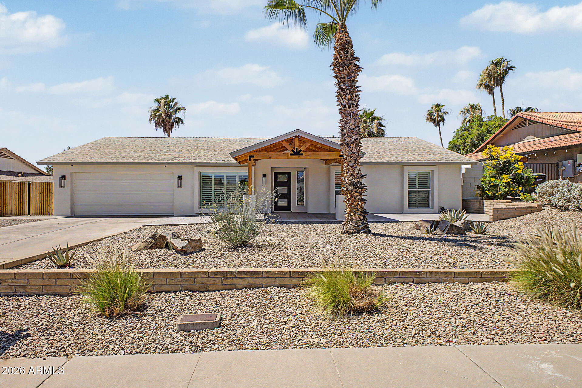 2335 East Shangri La Road Phoenix, AZ 85028 - Photo 3 of 50