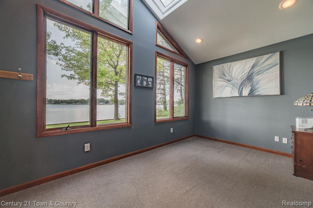 8763 Ellis Road Clarkston, MI 48348 - Photo 21 of 52
