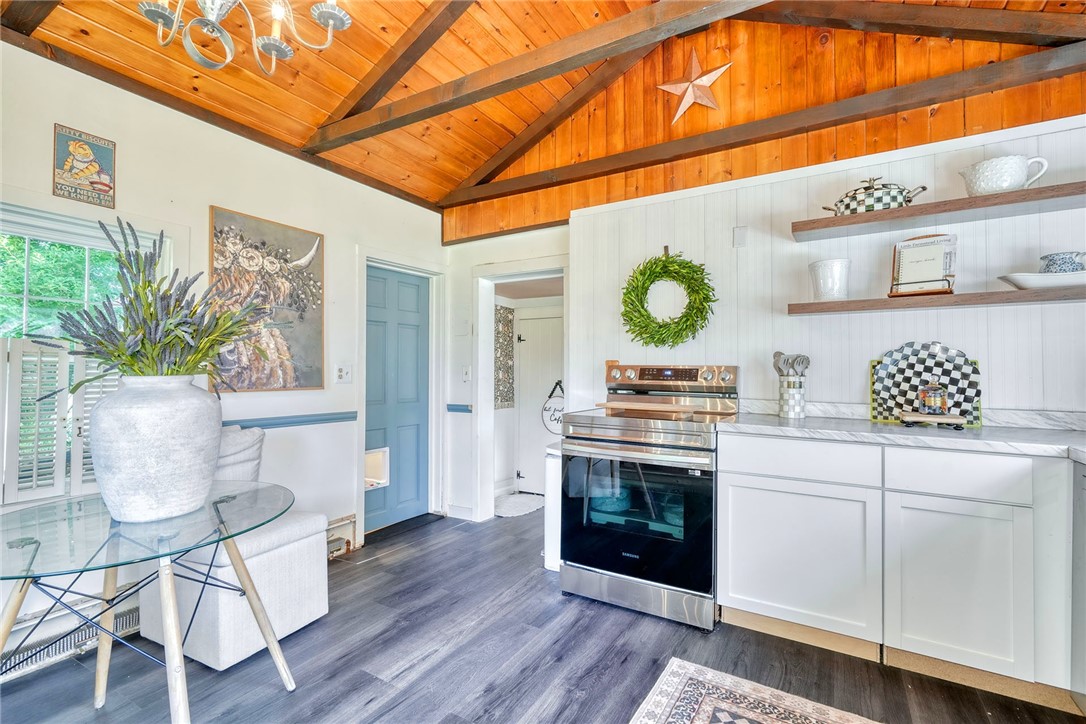 1023 Brown Road Irondequoit, NY 14622 - Photo 5 of 46 Kitchen is refreshed and bursting with style and c