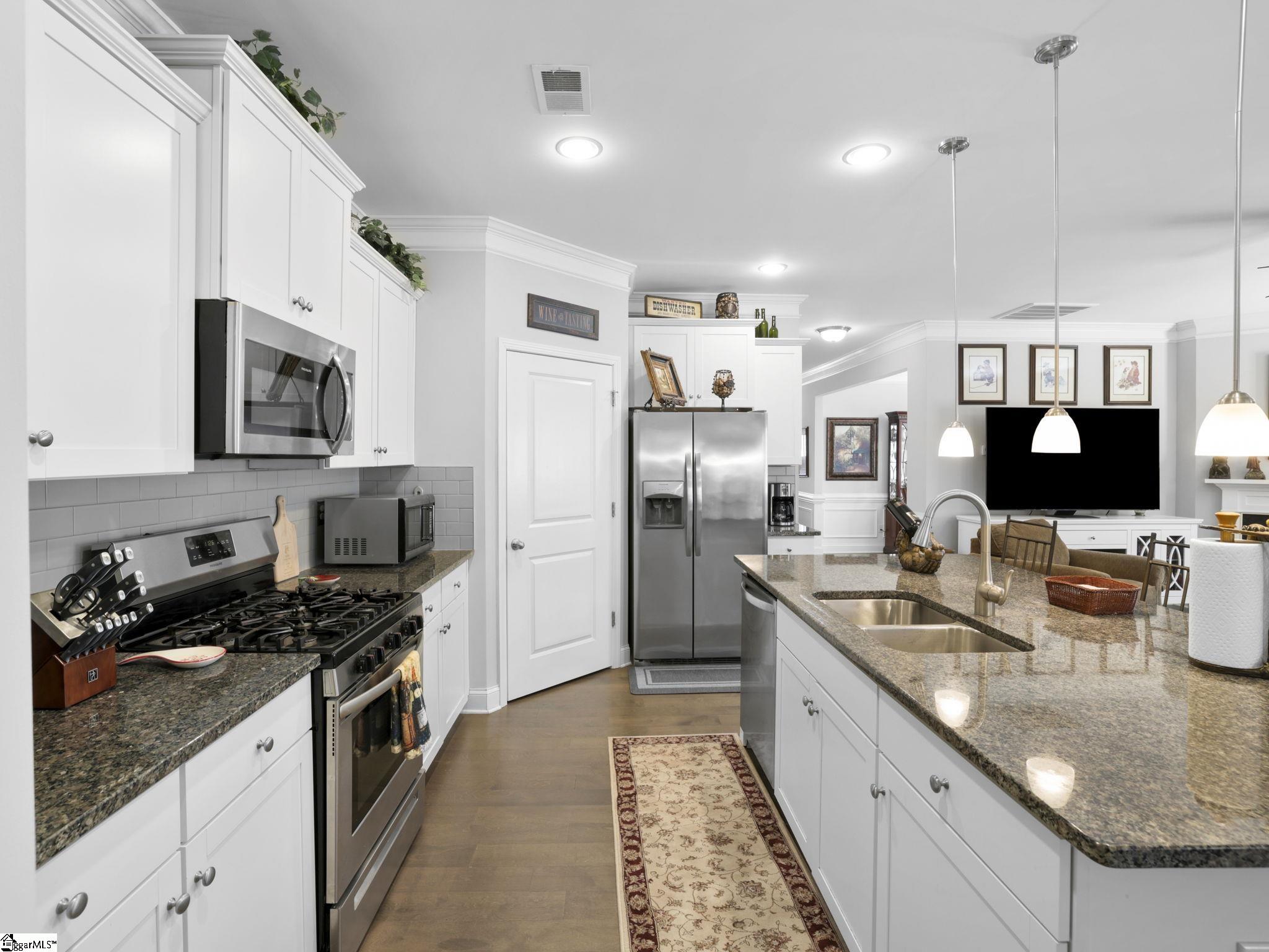 965 Deepwood Court Boiling Springs, SC 29316 - Photo 12 of 50