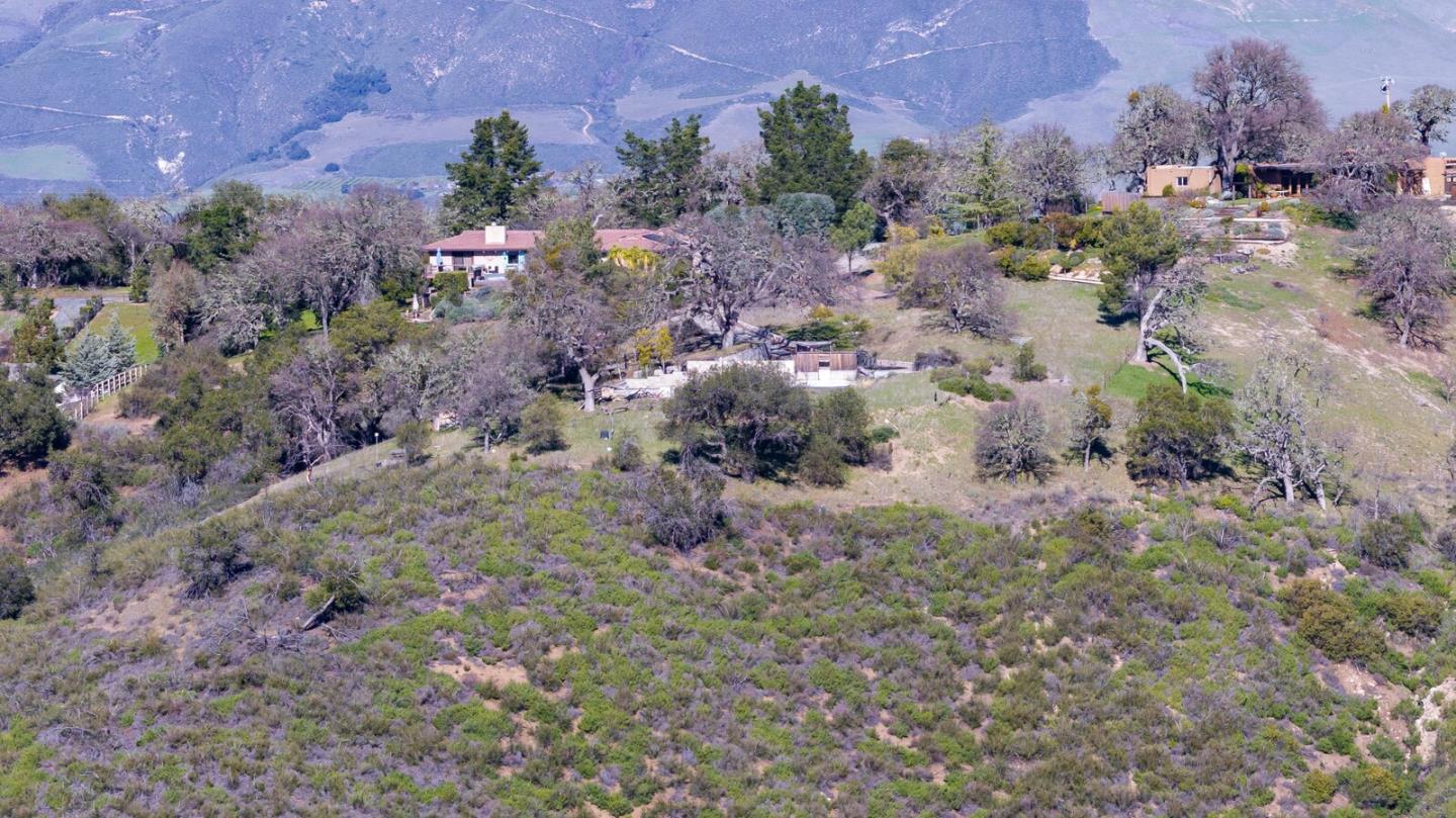 34994 Sky Ranch Road Carmel Valley, CA 93924 - Photo 19 of 36