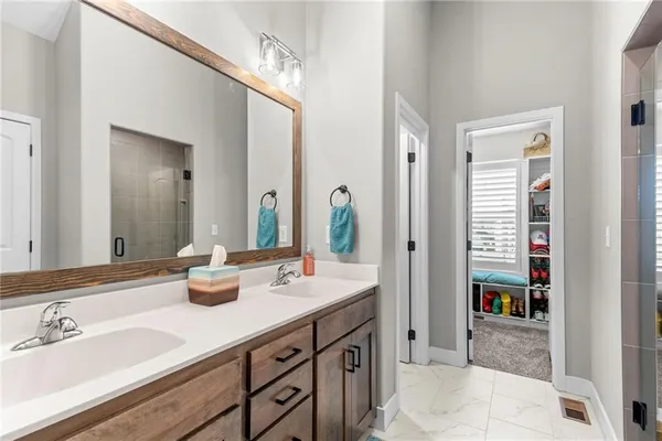 $430,000 | 1404 Northwest Maple Drive, Grain Valley, MO 64029