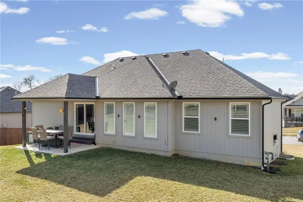 $430,000 | 1404 Northwest Maple Drive, Grain Valley, MO 64029