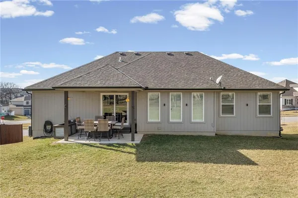 $430,000 | 1404 Northwest Maple Drive, Grain Valley, MO 64029