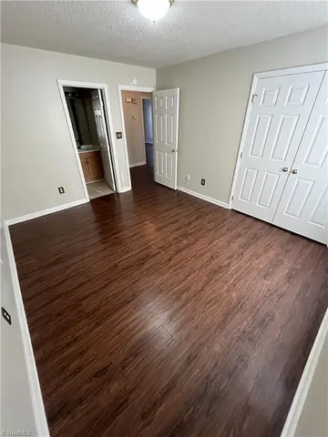 $1,400 | 2551 Ambassador Court, High Point, NC 27265