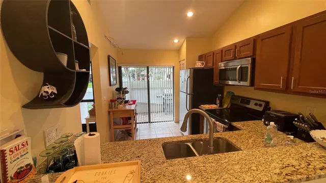 $3,200 | 5256 Myrtle Wood, Unit 22, Sarasota, FL 34235