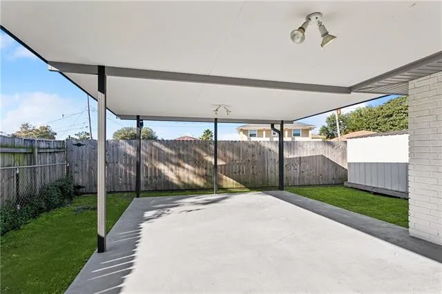 $369,900 | 3205 Lake Trail Drive, Metairie, LA 70003