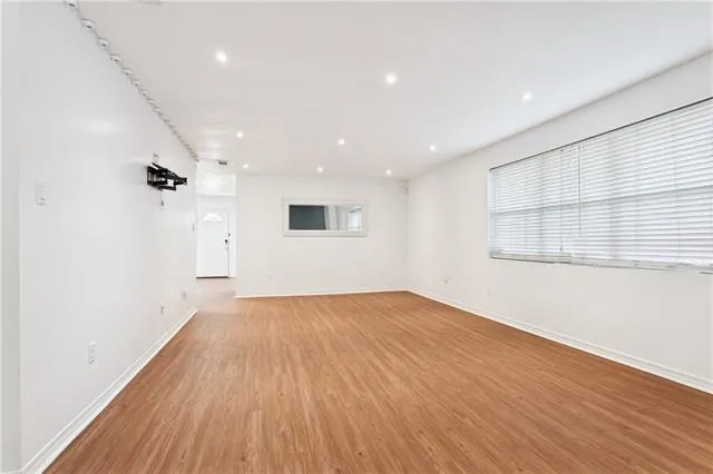 $369,900 | 3205 Lake Trail Drive, Metairie, LA 70003