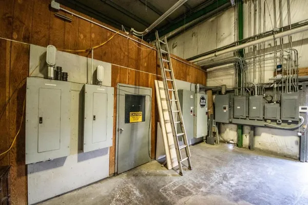 $1,500 | 21476 State Highway 23, Oneonta, NY 13820