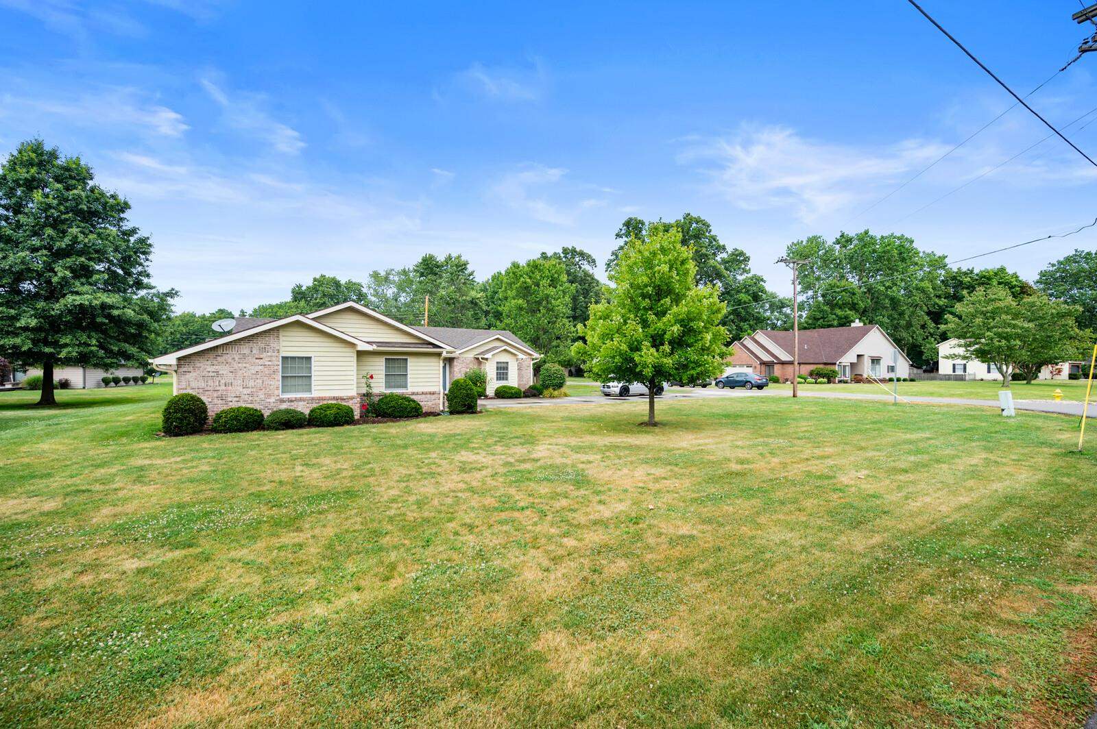 2101 North Allison Road Muncie, IN 47304 - Photo 3 of 21