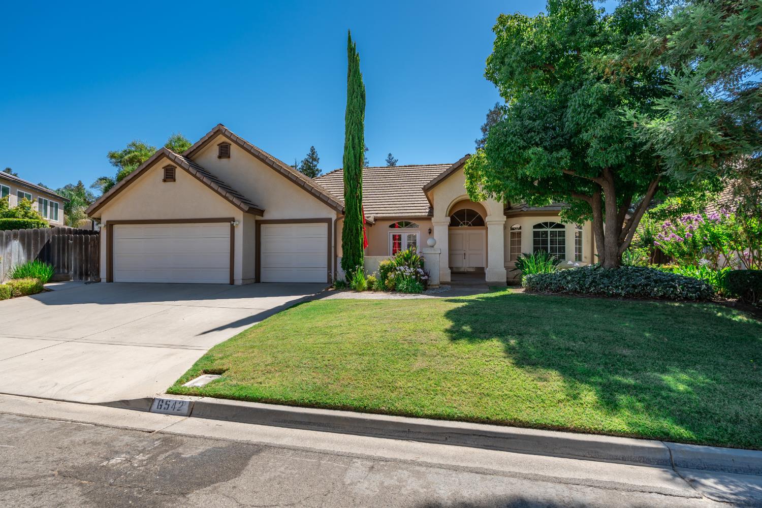 6542 North Rafael Avenue Fresno, CA 93711 - Photo 6 of 66