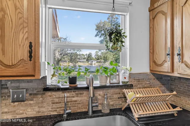 $327,400 | 7470 Spinola Road, Jacksonville, FL 32217