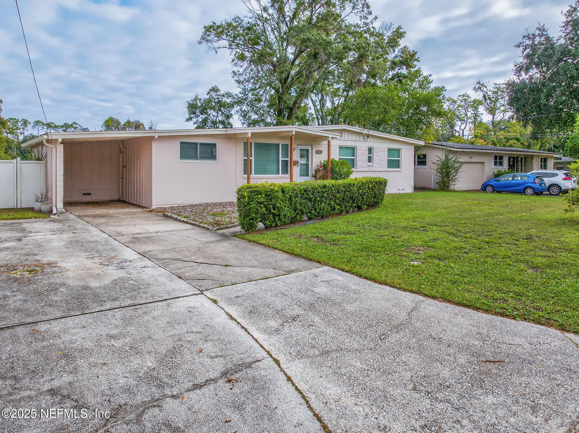 7470 Spinola Road Jacksonville, FL 32217 - Photo 6 of 76 002-7470SpinolaRoad-Jacksonville-FL-3221