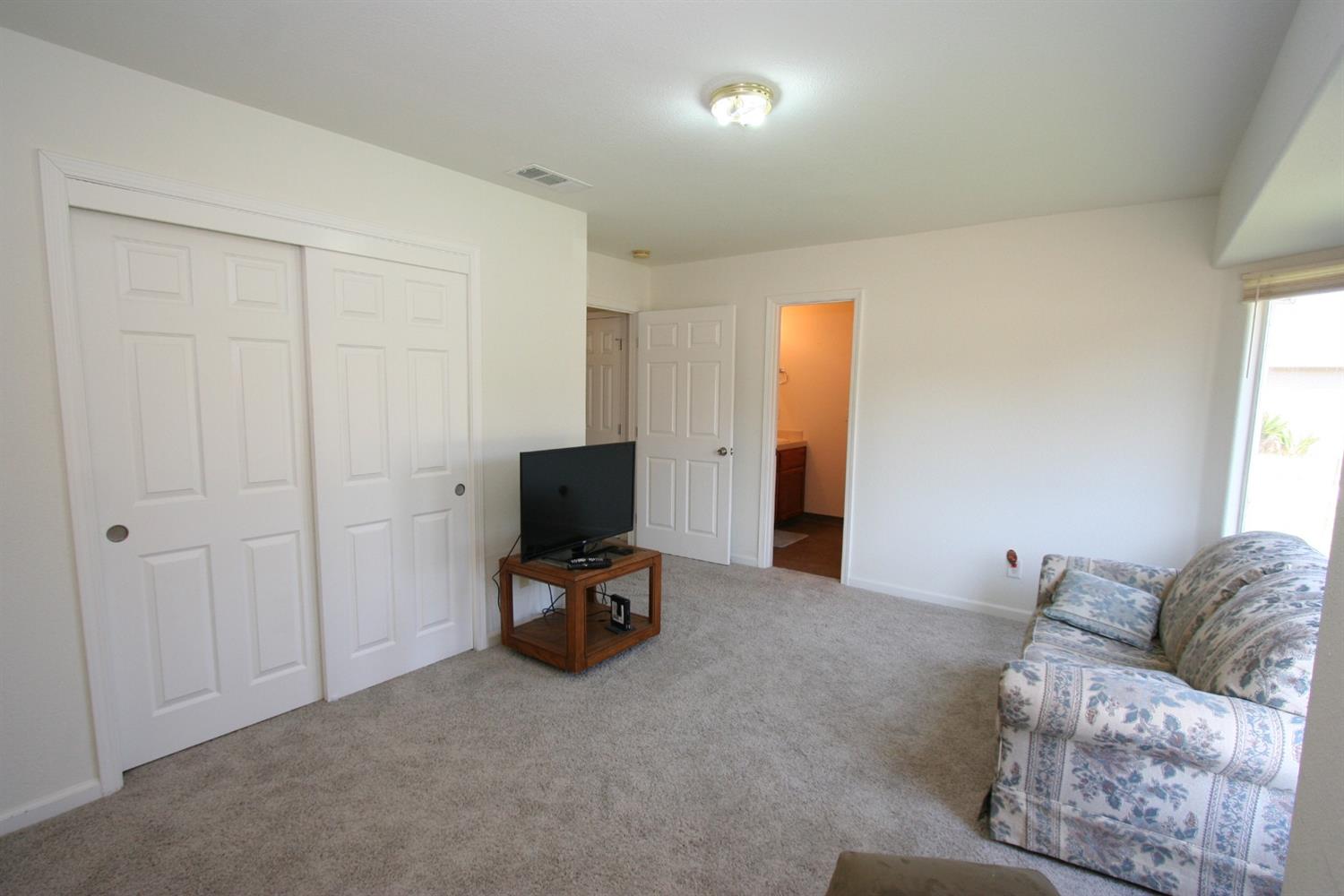 6225 Elwood Road Sanger, CA 93657 - Photo 46 of 64 Gallery Image 46