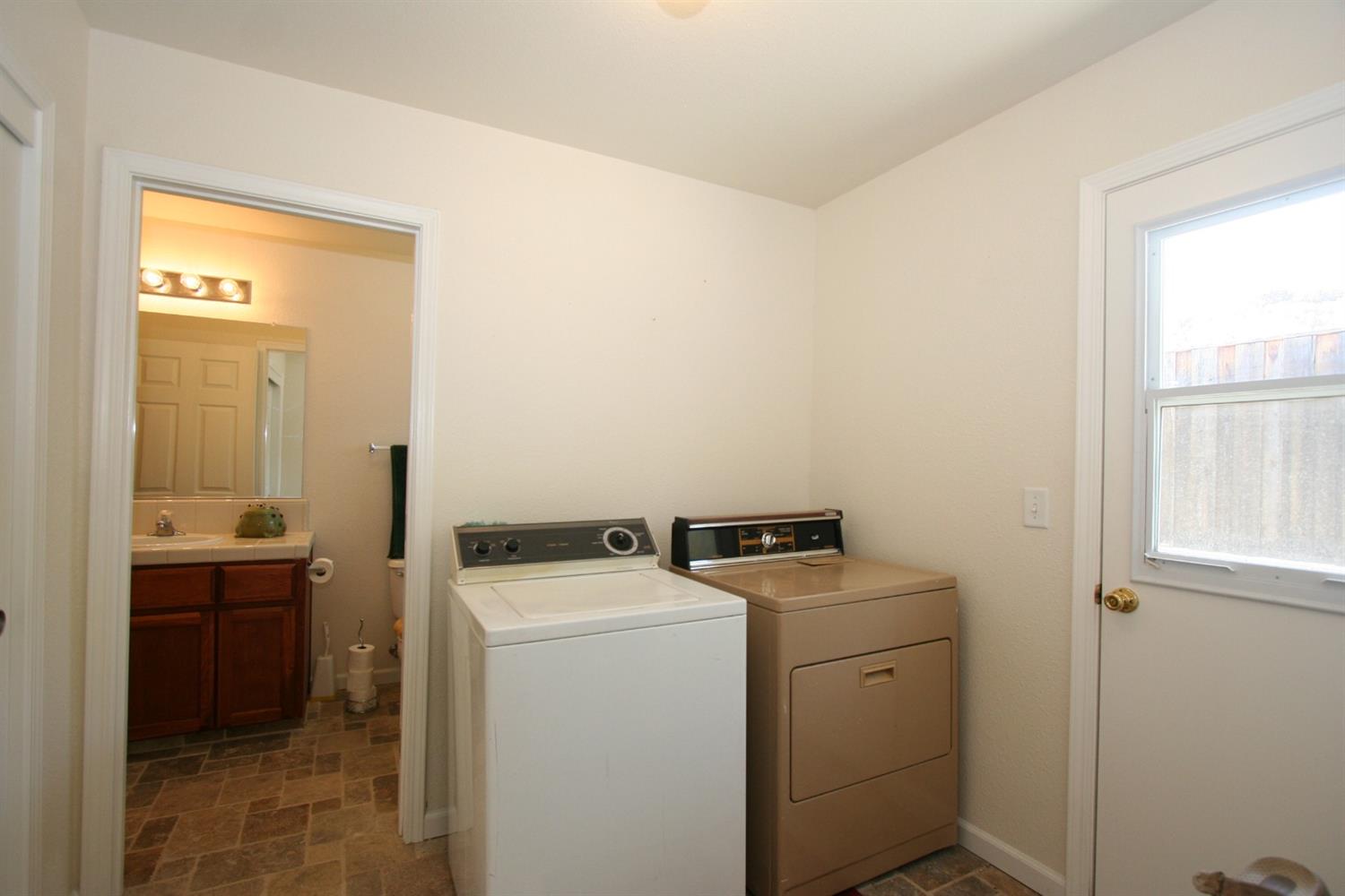 6225 Elwood Road Sanger, CA 93657 - Photo 56 of 64 Gallery Image 56