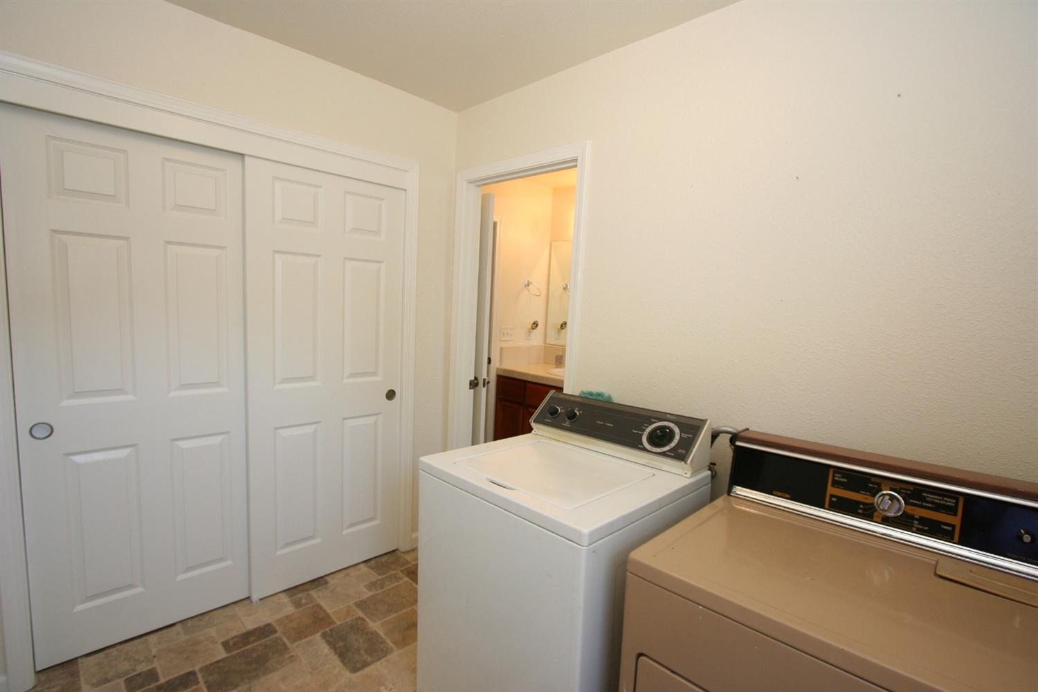 6225 Elwood Road Sanger, CA 93657 - Photo 57 of 64 Gallery Image 57
