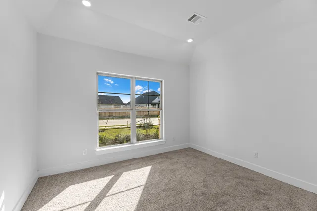 $375,000 | 616 Cross Timbers Trace, Hempstead, TX 77445