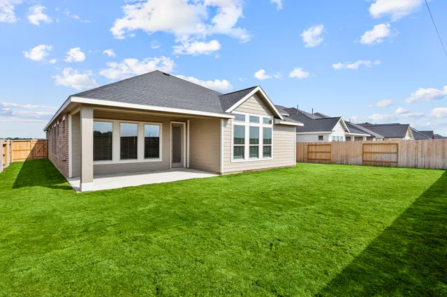 $375,000 | 616 Cross Timbers Trace, Hempstead, TX 77445