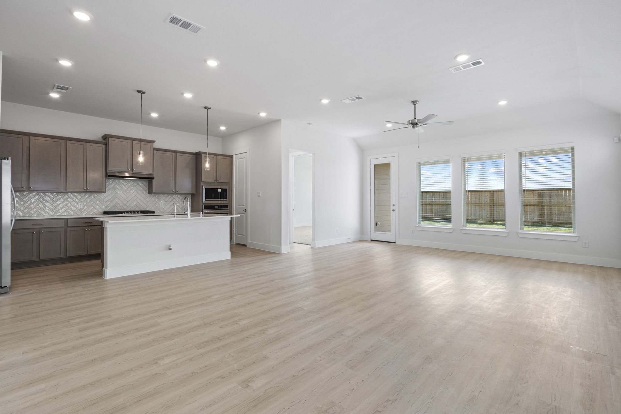 616 Cross Timbers Trace Hempstead, TX 77445 - Photo 5 of 31