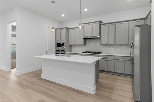 $375,000 | 616 Cross Timbers Trace, Hempstead, TX 77445