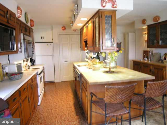 522 Spring House Road Camp Hill, PA 17011 - Photo 5 of 12 Gallery Image 5