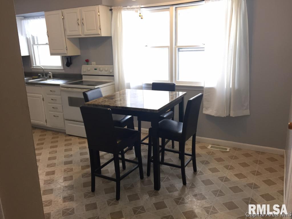 2608 Kent Drive Springfield, IL 62703 - Photo 4 of 24 Gallery Image 4