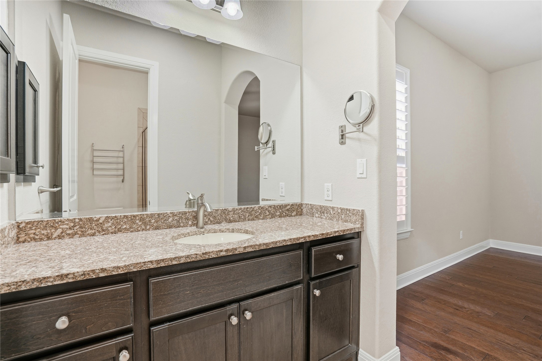 4109 Haight Street Round Rock, TX 78681 - Photo 30 of 40 Full bathroom