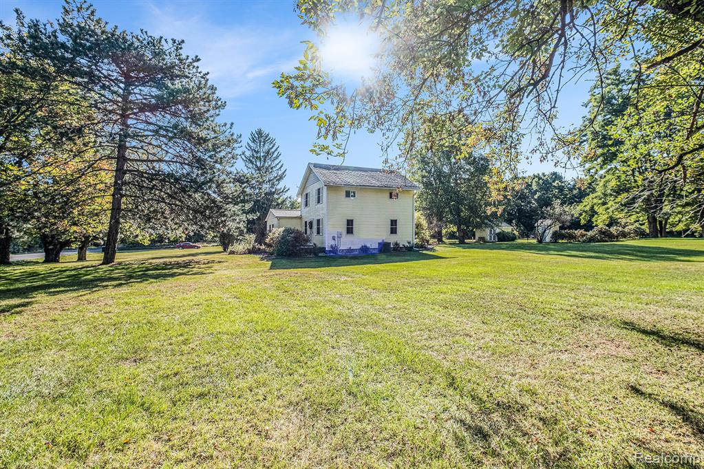 11499 Silver Lake Road Byron, MI 48418 - Photo 21 of 30 Gallery Image 21
