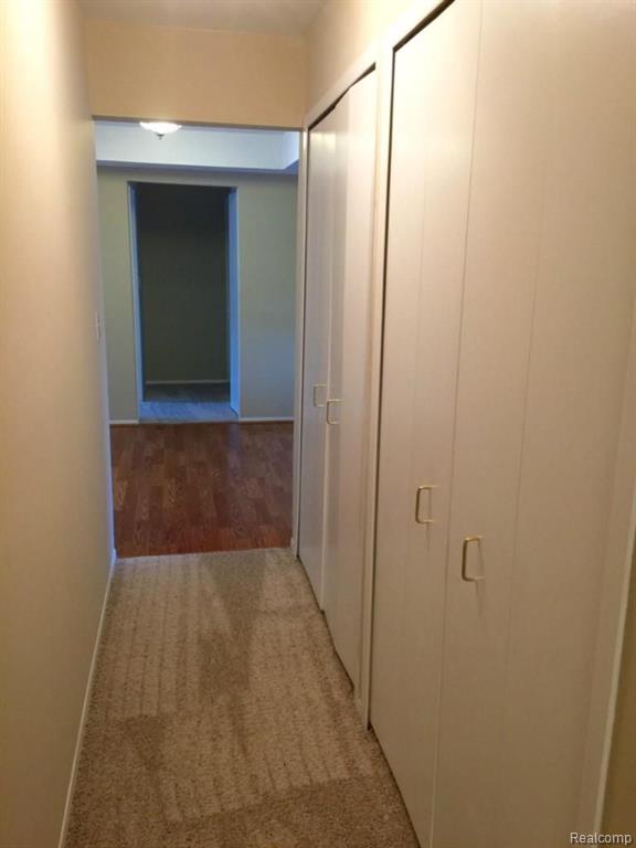 36946 Ridgedale Court Farmington Hills, MI 48331 - Photo 19 of 39