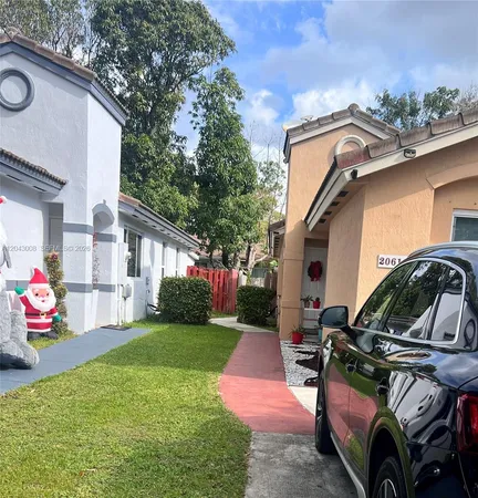 $1,700 | 20613 Southwest 93rd Avenue, Unit 2, Cutler Bay, FL 33189