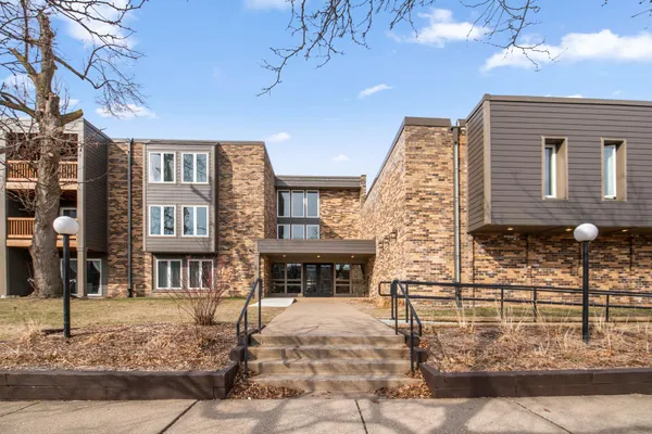 $185,000 | 450 Ford Road, Unit 225, St. Louis Park, MN 55426