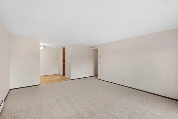 $185,000 | 450 Ford Road, Unit 225, St. Louis Park, MN 55426