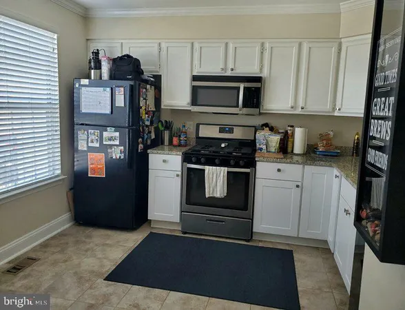 $2,150 | 1959 Fort Monroe Court, Dumfries, VA 22026