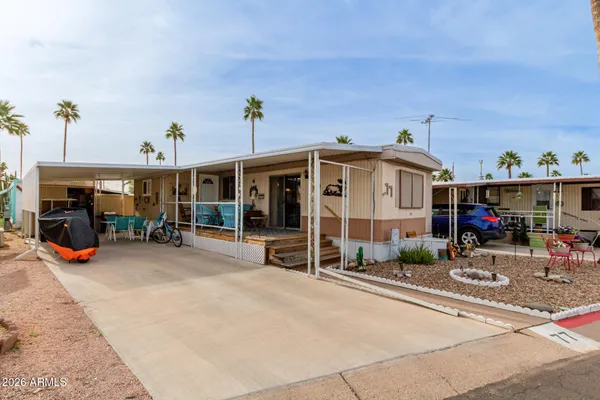 a view of a outdoor space
