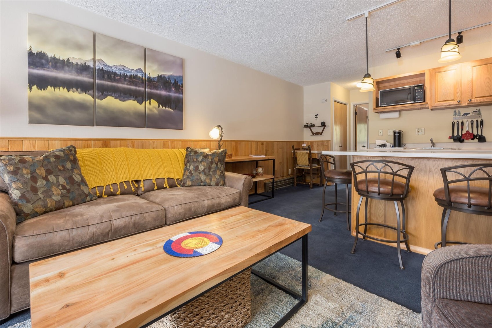 1513 East Keystone Road, Unit 2963 Keystone, CO 80435 - Photo 6 of 37 Spacious Living room