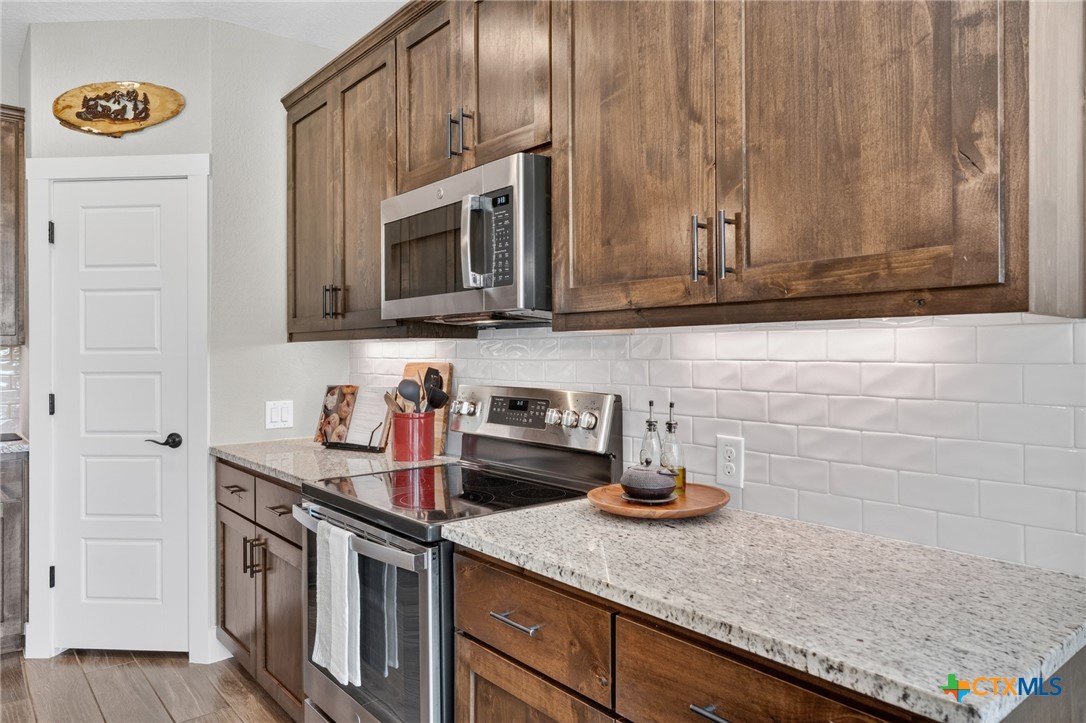 876 Primrose Path Spring Branch, TX 78070 - Photo 14 of 35 Gallery Image 14