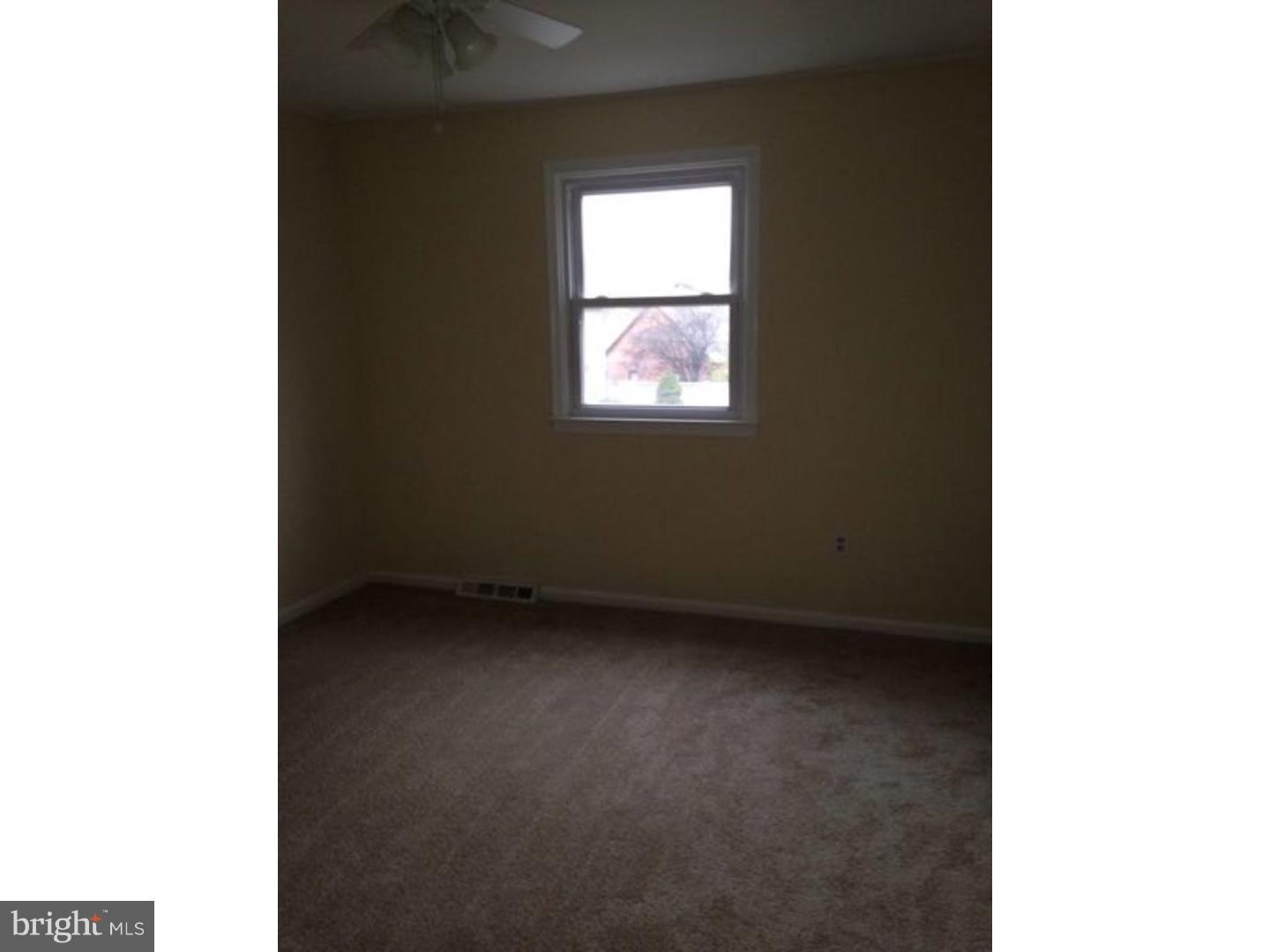 102 Hart Road Cherry Hill, NJ 08034 - Photo 9 of 15