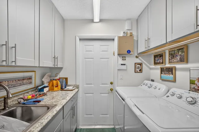 $1,395,000 | 9923 Southeast Oak Tree Terrace, Tequesta, FL 33469