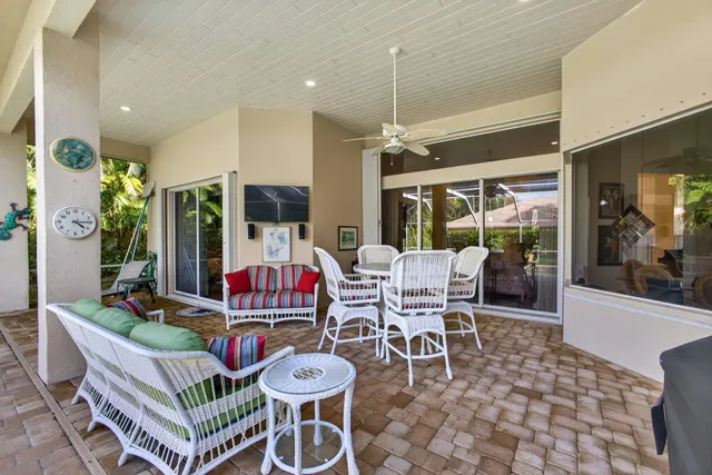 $1,395,000 | 9923 Southeast Oak Tree Terrace, Tequesta, FL 33469