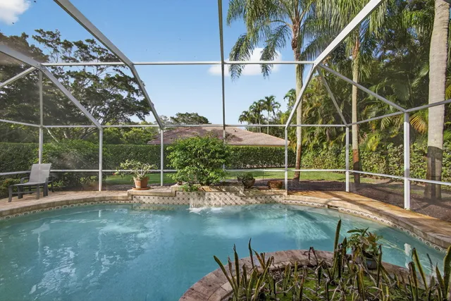 $1,395,000 | 9923 Southeast Oak Tree Terrace, Tequesta, FL 33469