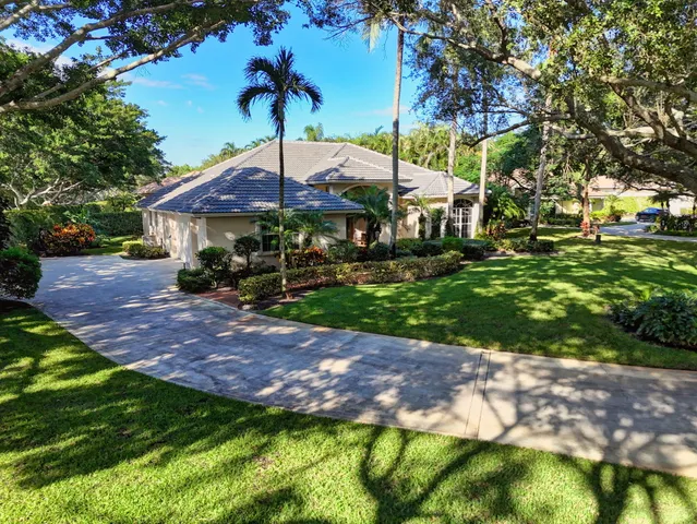 $1,395,000 | 9923 Southeast Oak Tree Terrace, Tequesta, FL 33469